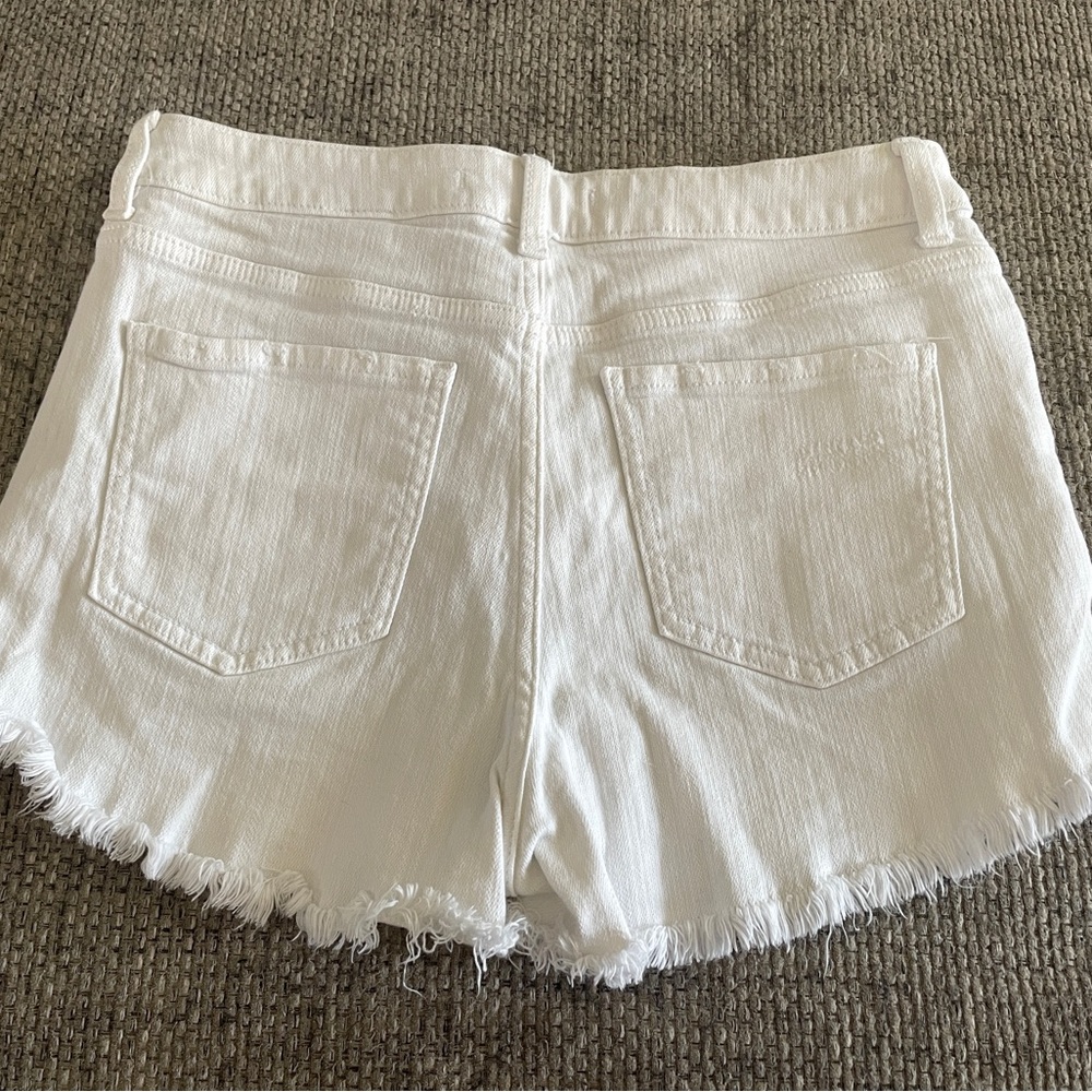 Eunina distressed Jean shorts - Picture 7 of 9